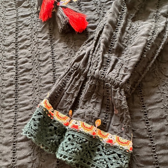 Johnny Was Embroidered Long Sleeve Black Blouse Size XS - Picture 13 of 16